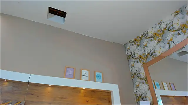 Snapshot of EmaBakker chatting on March 2025 02:55:02 PM EmaBakker online show from March 2025 02:55:02 PM