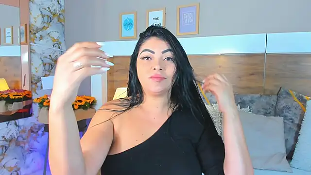 Snapshot of EmaBakker chatting on March 2025 10:06:02 AM EmaBakker online show from March 2025 10:06:02 AM