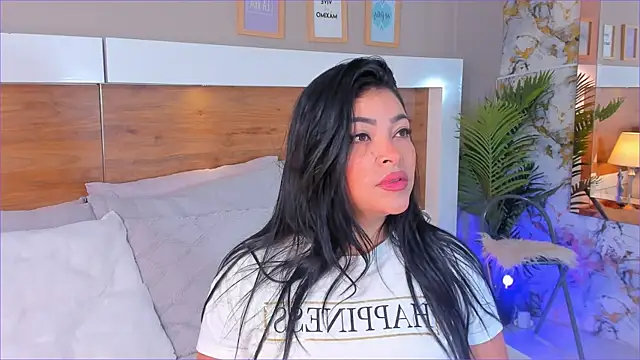 Snapshot of EmaBakker chatting on November 2025 12:27:01 PM EmaBakker online show from November 2025 12:27:01 PM