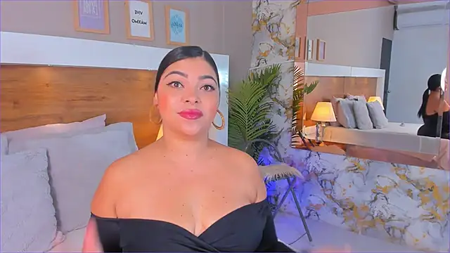 Snapshot of EmaBakker chatting on November 2025 12:26:01 PM EmaBakker online show from November 2025 12:26:01 PM