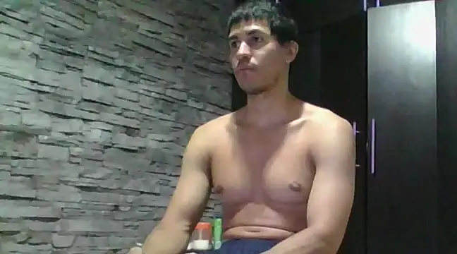 Snapshot of Sexylatin64 chatting on February 2025 01:04:02 AM Sexylatin64 online show from February 2025 01:04:02 AM