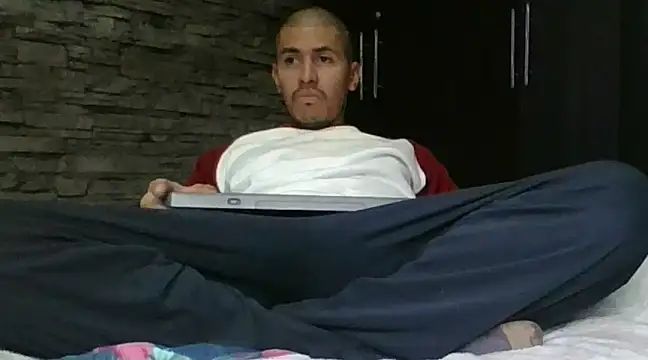 Snapshot of Sexylatin64 chatting on February 2025 10:31:01 PM Sexylatin64 online show from February 2025 10:31:01 PM