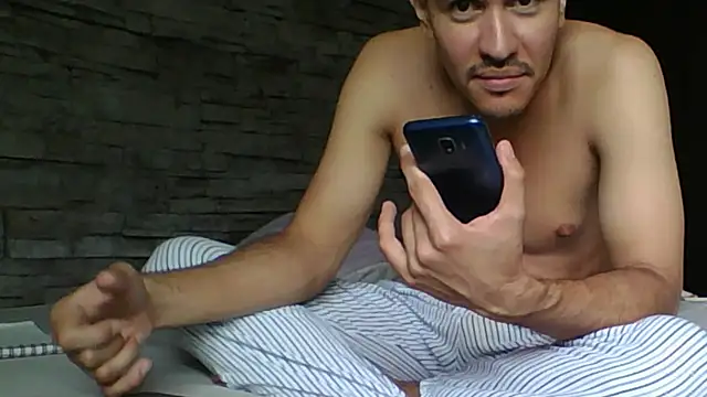Sexylatin64 online show from April 2026 03:52:01 PM