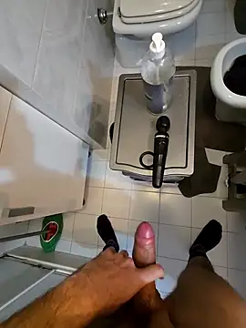 Snapshot of DoctorPS chatting on November 2025 06:01:01 PM DoctorPS online show from November 2025 06:01:01 PM