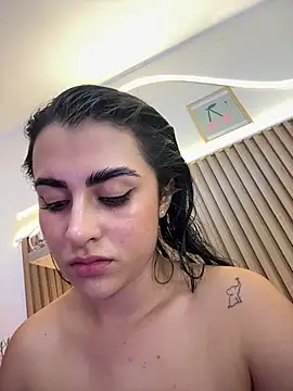 anniemorgan01 online show from December 2024 01:12:02 PM