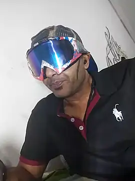 Daretodeviate online show from October 2025 03:13:01 PM