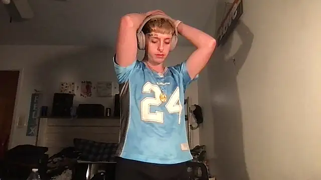 twentywithafelonyy online show from February 2025 07:47:02 AM