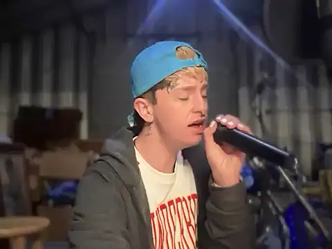 twentywithafelonyy online show from March 2025 09:03:02 AM