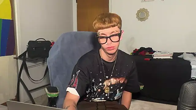 twentywithafelonyy online show from November 2025 10:37:01 AM