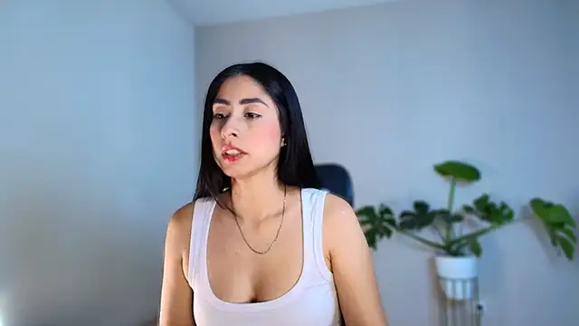 auroracaruso11 online show from March 2026 07:17:02 PM