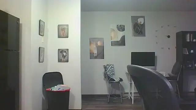 Stayinalive1992 online show from October 2025 02:12:02 AM