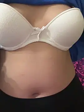 Layla-daloua online show from May 2026 12:38:01 AM