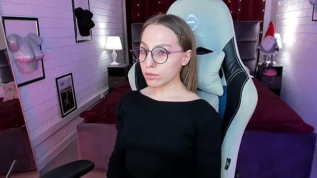 AphexQueen online show from February 2025 01:11:01 PM