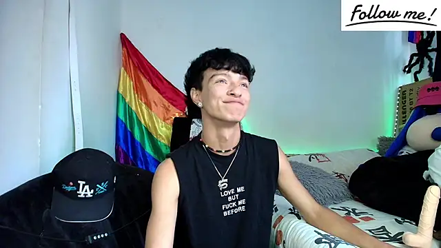 Snapshot of twink_sebas_ chatting on December 2024 03:04:01 PM twink sebas online show from December 2024 03:04:01 PM