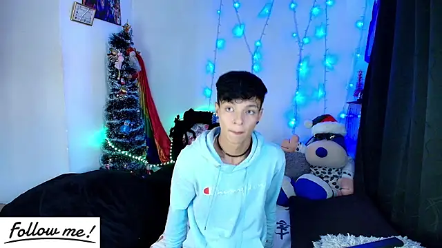 Snapshot of twink_sebas_ chatting on December 2024 03:20:02 PM twink sebas online show from December 2024 03:20:02 PM