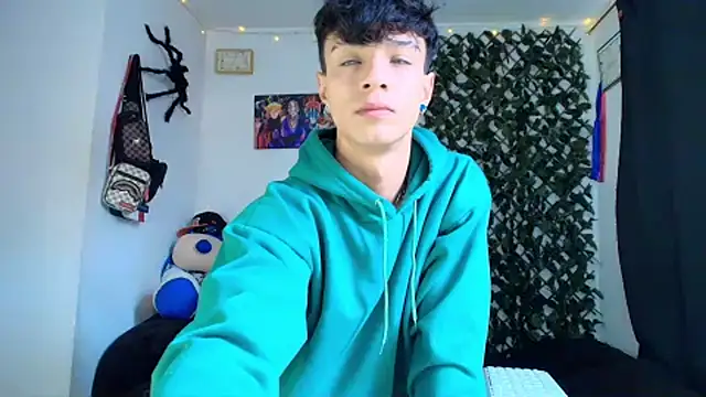 Snapshot of twink_sebas_ chatting on February 2025 06:22:02 PM twink sebas online show from February 2025 06:22:02 PM