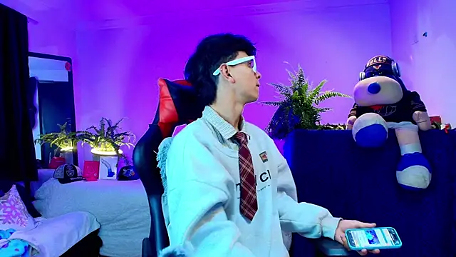 Snapshot of twink_sebas_ chatting on October 2025 07:18:01 AM twink sebas online show from October 2025 07:18:01 AM