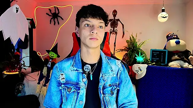 Snapshot of twink_sebas_ chatting on October 2025 01:06:02 AM twink sebas online show from October 2025 01:06:02 AM