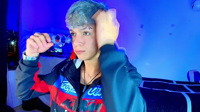 Snapshot of twink_sebas_ chatting on November 2025 05:21:02 AM twink sebas online show from November 2025 05:21:02 AM