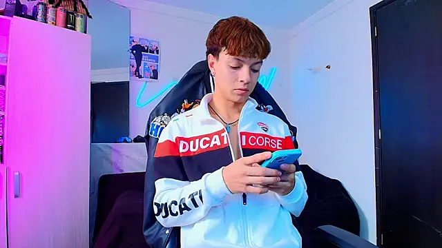 twink sebas  online show from February 2026 06:33:01 PM