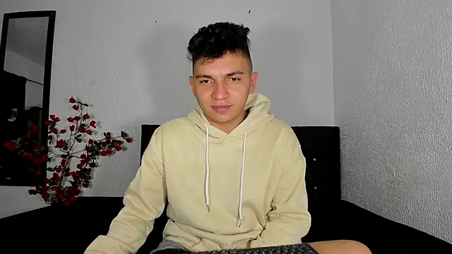 Danielbluestar online show from February 2025 03:58:02 PM