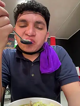 Danielbluestar online show from June 2026 07:49:01 PM