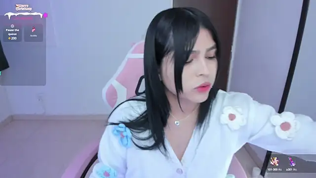 Snapshot of misshoneyxxx chatting on December 2024 02:34:02 AM misshoneyxxx online show from December 2024 02:34:02 AM