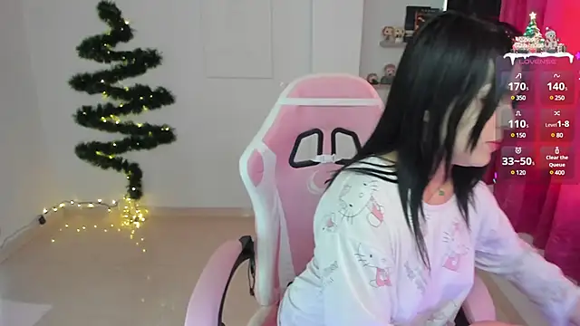 Snapshot of misshoneyxxx chatting on December 2024 09:09:02 PM misshoneyxxx online show from December 2024 09:09:02 PM