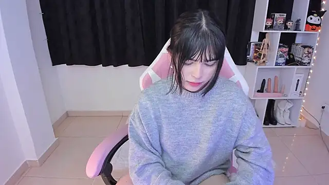 Snapshot of misshoneyxxx chatting on March 2025 05:03:02 AM misshoneyxxx online show from March 2025 05:03:02 AM