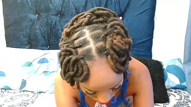 Snapshot of xTALLSEXYBUMx chatting on February 2025 01:38:02 PM xTALLSEXYBUMx online show from February 2025 01:38:02 PM