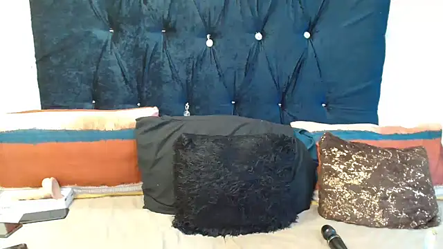 Snapshot of xTALLSEXYBUMx chatting on March 2025 06:49:02 AM xTALLSEXYBUMx online show from March 2025 06:49:02 AM