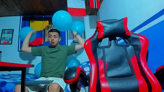 maxowens oficial online show from March 2026 07:17:02 PM