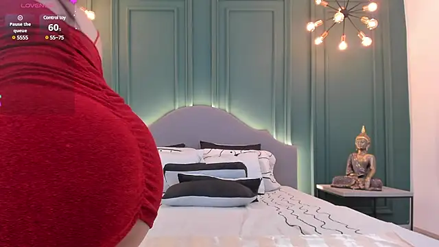 Snapshot of rubyhill_2711 chatting on December 2024 03:04:01 AM rubyhill 2711 online show from December 2024 03:04:01 AM