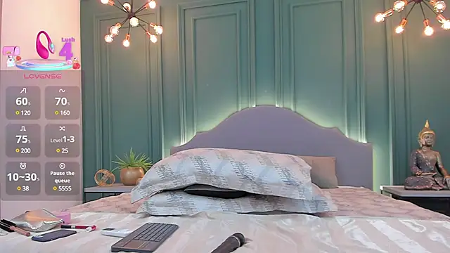 Snapshot of rubyhill_2711 chatting on March 2025 02:04:01 AM rubyhill 2711 online show from March 2025 02:04:01 AM