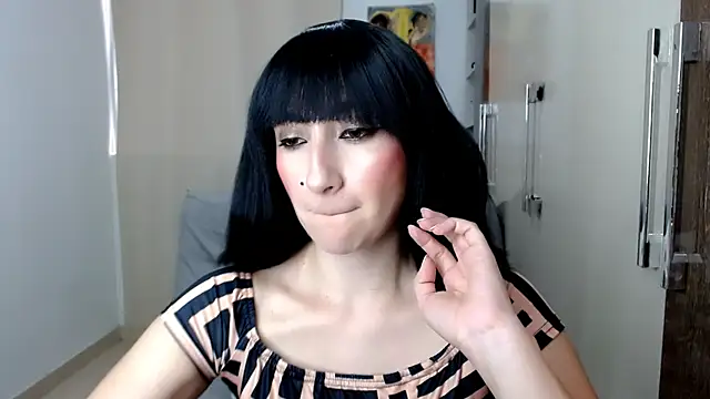 Laura-pervert online show from December 2025 10:06:02 PM