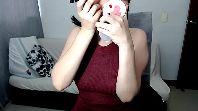 Laura-pervert online show from July 2026 09:33:02 PM