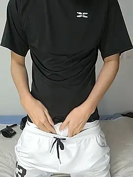 Snapshot of itsme_LEON chatting on March 2025 01:06:02 PM itsme LEON online show from March 2025 01:06:02 PM