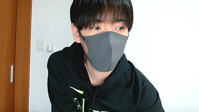 Snapshot of itsme_LEON chatting on March 2025 01:08:01 PM itsme LEON online show from March 2025 01:08:01 PM