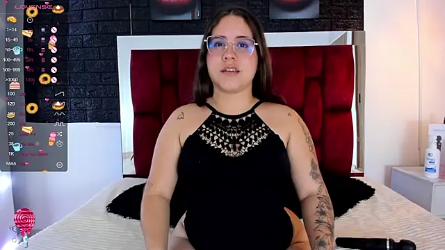 Snapshot of April1_sc chatting on December 2024 01:22:02 PM April1 sc online show from December 2024 01:22:02 PM