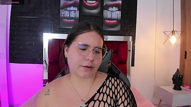 Snapshot of April1_sc chatting on February 2025 01:32:01 PM April1 sc online show from February 2025 01:32:01 PM