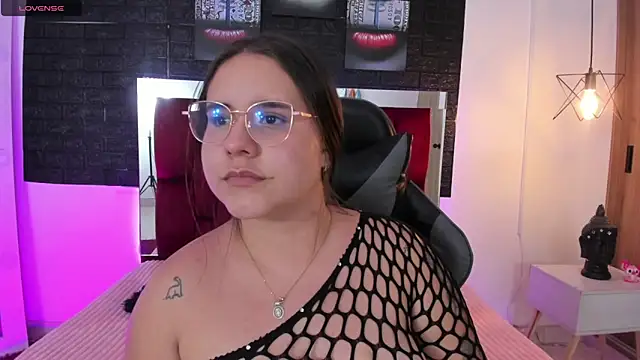 Snapshot of April1_sc chatting on February 2025 04:48:01 PM April1 sc online show from February 2025 04:48:01 PM