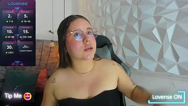 Snapshot of April1_sc chatting on October 2025 06:30:01 PM April1 sc online show from October 2025 06:30:01 PM