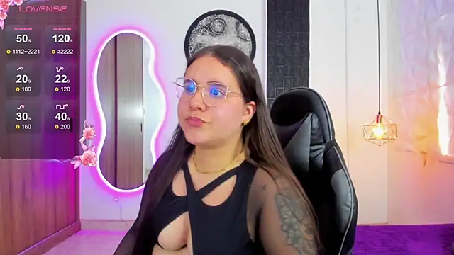 Snapshot of April1_sc chatting on November 2025 08:20:01 PM April1 sc online show from November 2025 08:20:01 PM