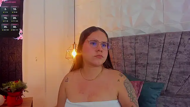 Snapshot of April1_sc chatting on December 2025 08:36:02 PM April1 sc online show from December 2025 08:36:02 PM