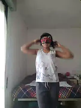 Bella Luna18 online show from March 2025 01:18:02 PM