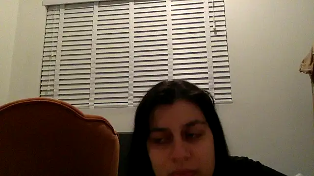 Snapshot of CherryRoxanne chatting on January 2025 12:32:02 AM CherryRoxanne online show from January 2025 12:32:02 AM