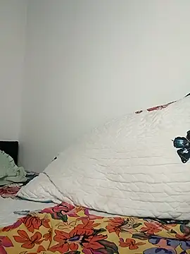 Snapshot of Kim_19 chatting on March 2025 05:44:02 AM Kim 19 online show from March 2025 05:44:02 AM