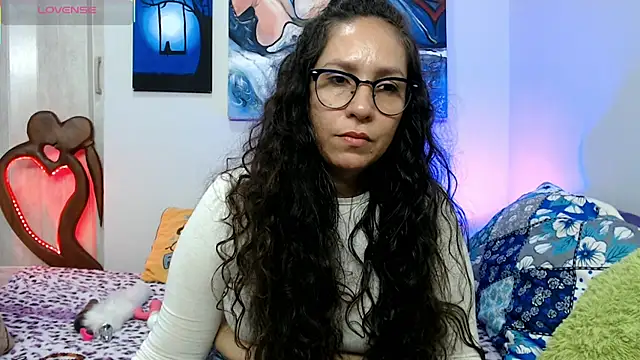 naihroby online show from December 2025 03:36:02 AM