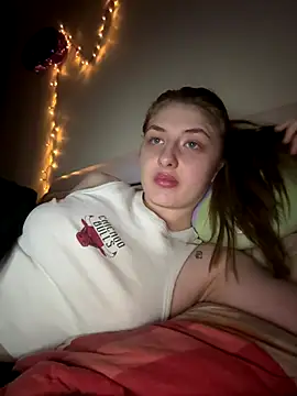 sexyy girl  online show from December 2025 04:02:01 PM