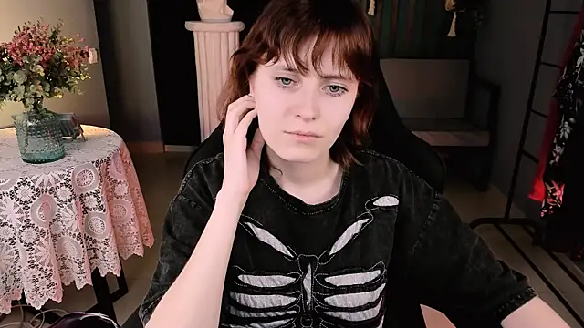 LolaAsmus online show from March 2025 04:48:01 PM